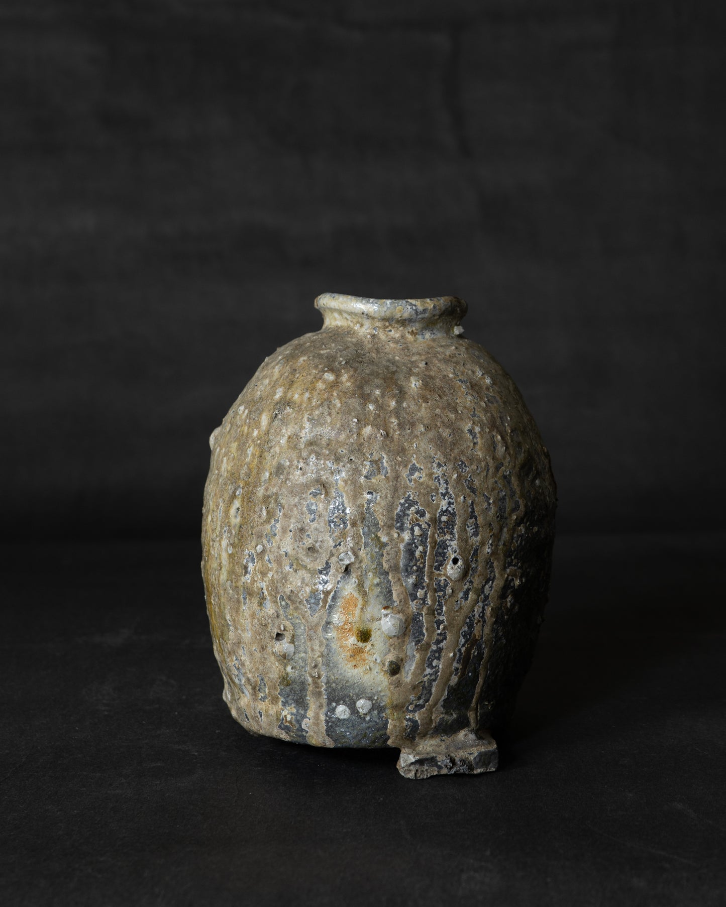Iga Uzukumaru Flower Vase (st02370)