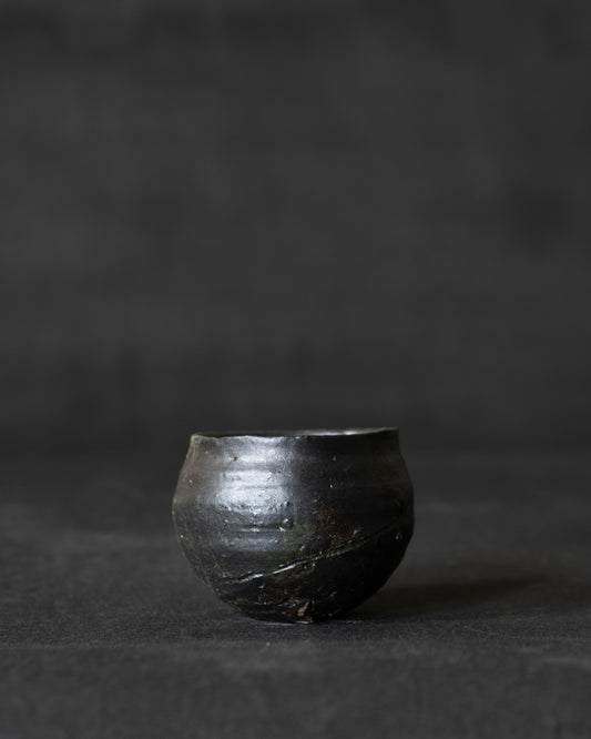 黒唐津清酒杯 (st02763)